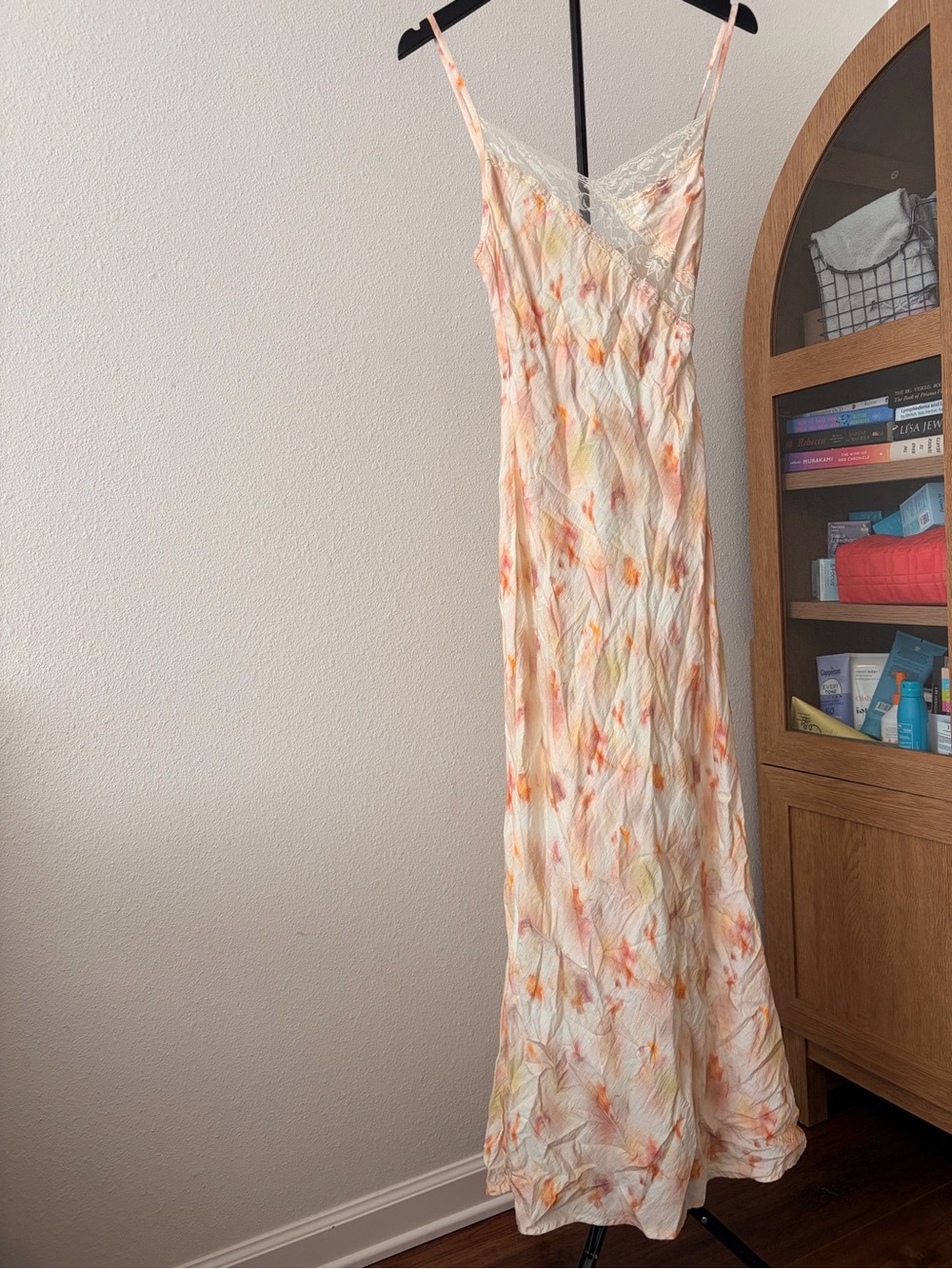 Gorgeous Princess Polly Peach Watercolor Maxi Dress with Lace Trim